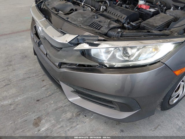 45141270 :رقم المزاد ، 2HGFC2F59JH598846 vin ، 2018 Honda Civic Lx مزاد بيع