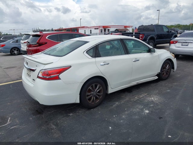 Aukcja sprzedaży 2015 Nissan Altima 2.5 S, vin: 1N4AL3AP1FC592997, numer aukcji: 45141288
