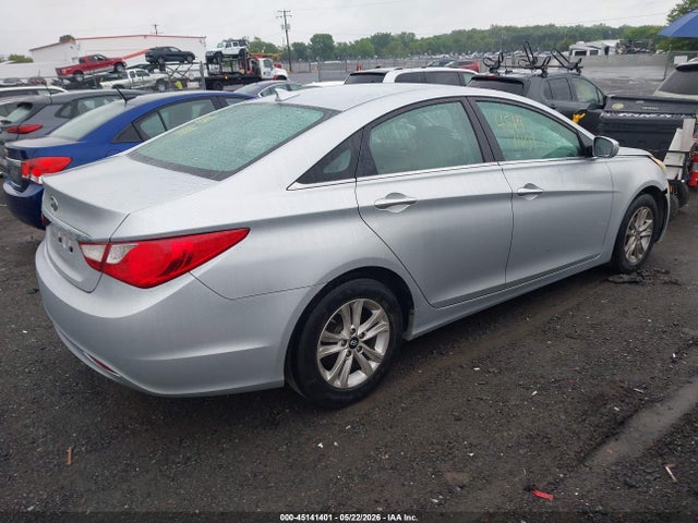 2013 Hyundai Sonata Gls მანქანა იყიდება აუქციონზე, vin: 5NPEB4AC7DH714202, აუქციონის ნომერი: 45141401