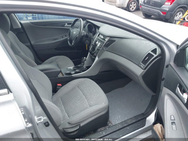 2013 Hyundai Sonata Gls მანქანა იყიდება აუქციონზე, vin: 5NPEB4AC7DH714202, აუქციონის ნომერი: 45141401
