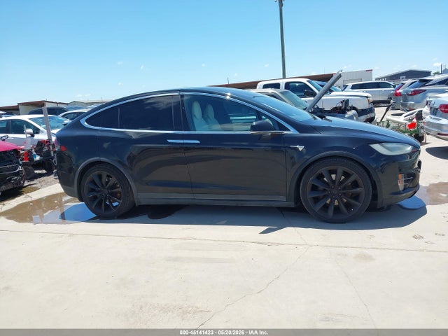 Tesla Model X 100d/75d/90d 2017 5YJXCBE2XHF068010 Image 14