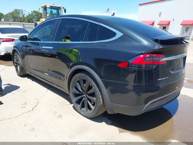Tesla Model X 100d/75d/90d 2017 5YJXCBE2XHF068010 Image 3