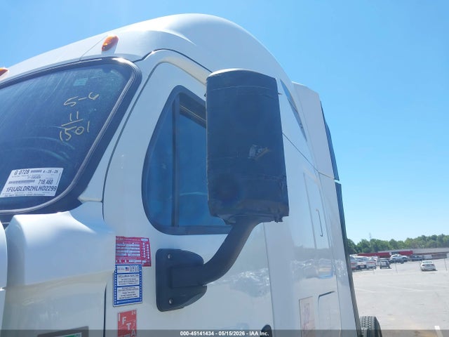 Продажа на аукционе авто 2017 Freightliner Cascadia 125, vin: 1FUJGLDR2HLHD2299, номер лота: 45141434