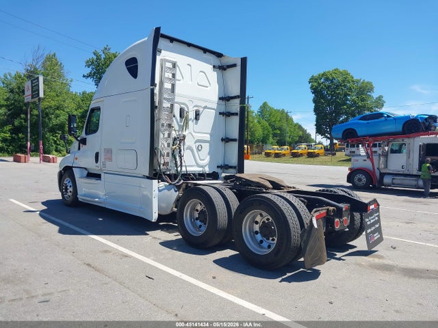 Продажа на аукционе авто 2017 Freightliner Cascadia 125, vin: 1FUJGLDR2HLHD2299, номер лота: 45141434