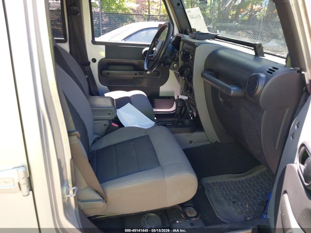 45141440 :رقم المزاد ، 1J4GA391X9L733266 vin ، 2009 Jeep Wrangler Unlimited X مزاد بيع