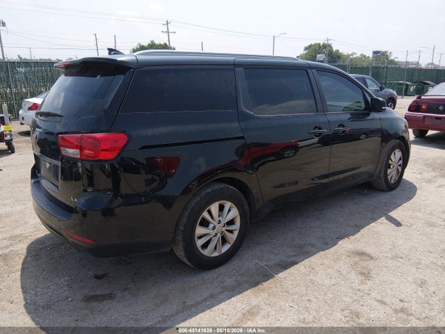 KIA SEDONA LX 2016 KNDMB5C1XG6160424 Image 4
