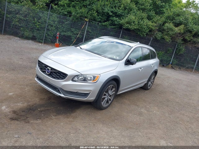 YV4612HK9G1009029 Volvo V60 Cross Country T5