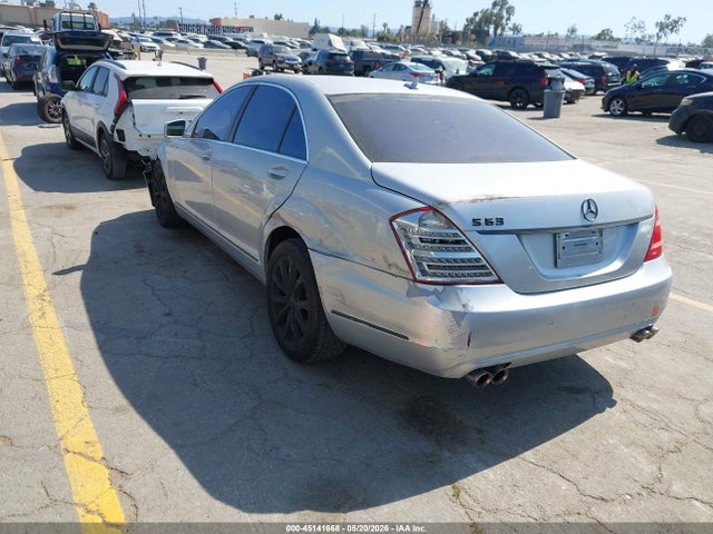 2010 Mercedes-benz S 550 მანქანა იყიდება აუქციონზე, vin: WDDNG7BB8AA324923, აუქციონის ნომერი: 45141668