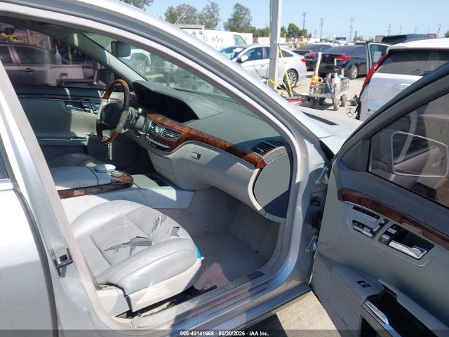 2010 Mercedes-benz S 550 მანქანა იყიდება აუქციონზე, vin: WDDNG7BB8AA324923, აუქციონის ნომერი: 45141668