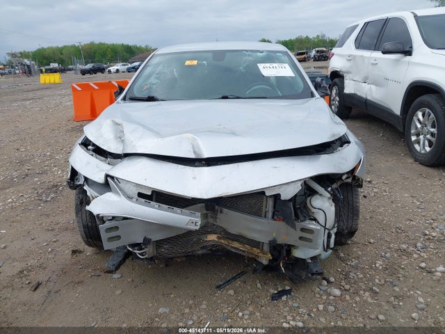 Chevrolet Malibu 1fl 2018 1G1ZC5ST8JF157155 Image 13