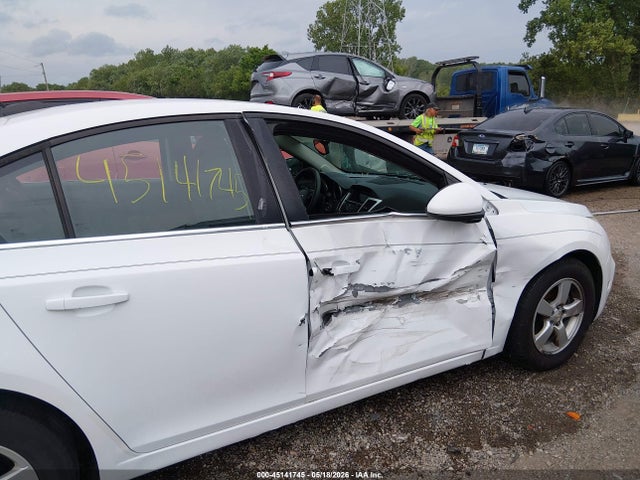 45141745 :رقم المزاد ، 1G1PC5SB8F7108568 vin ، 2015 Chevrolet Cruze 1lt Auto مزاد بيع