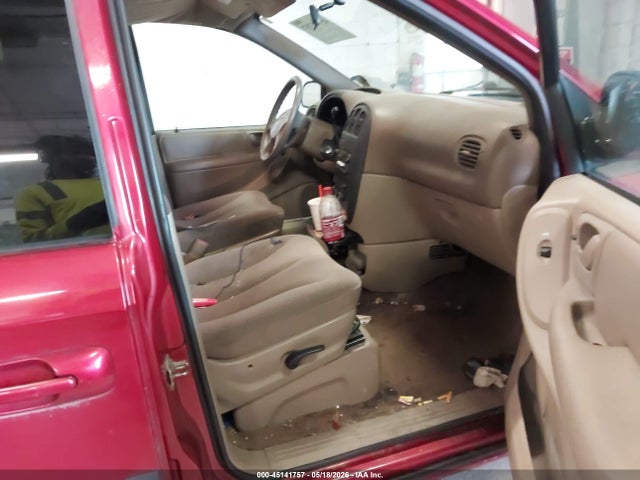 45141757 :رقم المزاد ، 1C4GJ45343B115568 vin ، 2003 Chrysler Voyager Lx مزاد بيع