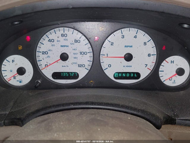 45141757 :رقم المزاد ، 1C4GJ45343B115568 vin ، 2003 Chrysler Voyager Lx مزاد بيع
