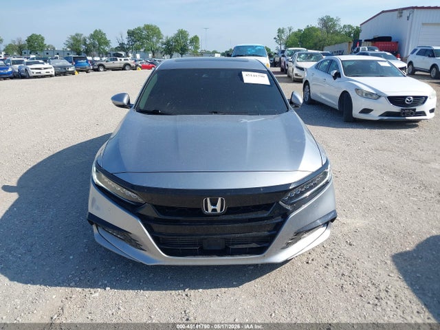 1HGCV1F92JA217654 Honda Accord Touring