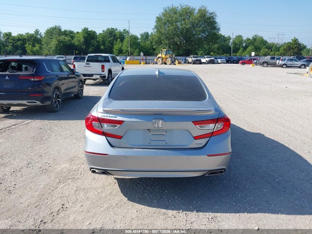 1HGCV1F92JA217654 Honda Accord Touring