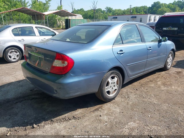 45141793 :رقم المزاد ، 4T1BF32K13U550873 vin ، 2003 Toyota Camry Le V6 مزاد بيع