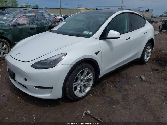 Продажа на аукционе авто 2023 Tesla Model Y Awd/long Range Dual Motor All-wheel Drive, vin: 7SAYGDEE3PF851170, номер лота: 45141831