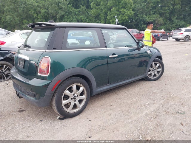 2009 Mini Cooper S მანქანა იყიდება აუქციონზე, vin: WMWMF73589TT99832, აუქციონის ნომერი: 45141936