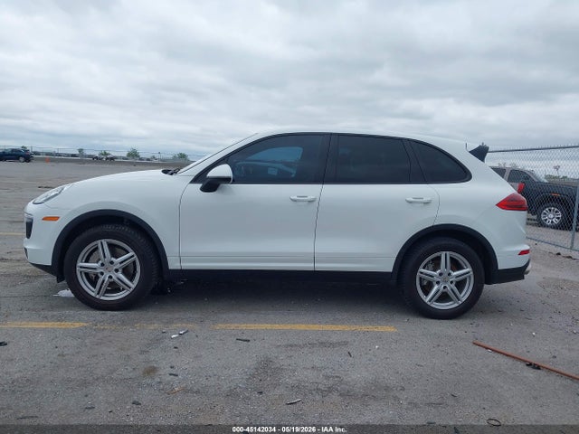 45142034 :رقم المزاد ، WP1AA2A26GLA04820 vin ، 2016 Porsche Cayenne مزاد بيع
