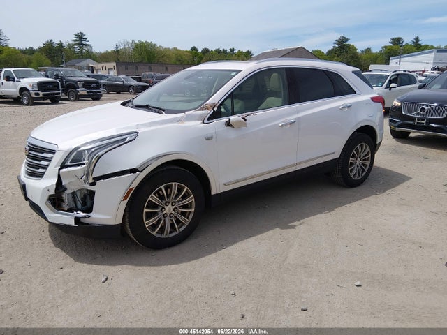 45142054 :رقم المزاد ، 1GYKNDRS2HZ138405 vin ، 2017 Cadillac Xt5 Luxury مزاد بيع