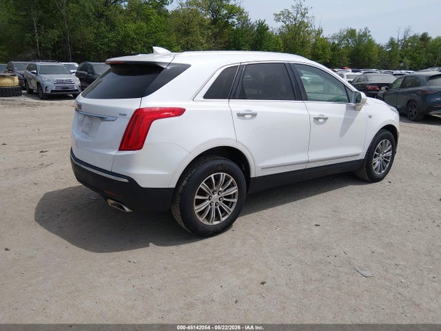 45142054 :رقم المزاد ، 1GYKNDRS2HZ138405 vin ، 2017 Cadillac Xt5 Luxury مزاد بيع