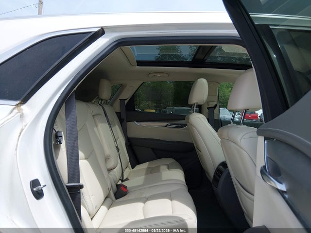 45142054 :رقم المزاد ، 1GYKNDRS2HZ138405 vin ، 2017 Cadillac Xt5 Luxury مزاد بيع