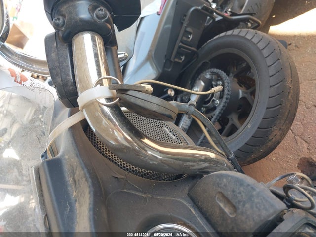 Harley-Davidson FLHTCUTG 2022 1HD1MAF11NB854813 Image 11