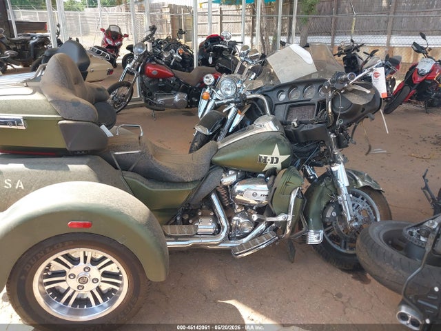 Harley-Davidson FLHTCUTG 2022 1HD1MAF11NB854813 Image 8