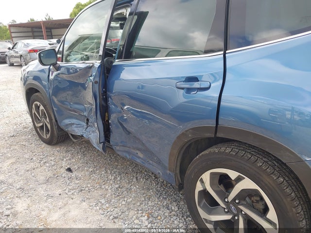 Продажа на аукционе авто 2023 Subaru Forester Touring, vin: JF2SKARCXPH425180, номер лота: 45142080