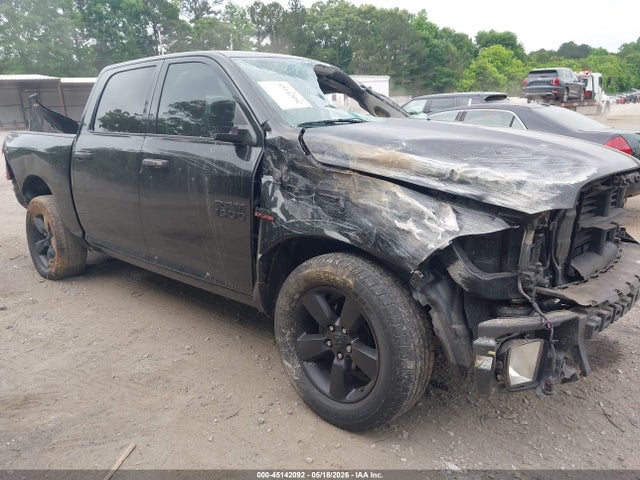 Продажа на аукционе авто 2018 Ram 1500 Express  4x2 5'7 Box, vin: 1C6RR6KT7JS350102, номер лота: 45142092