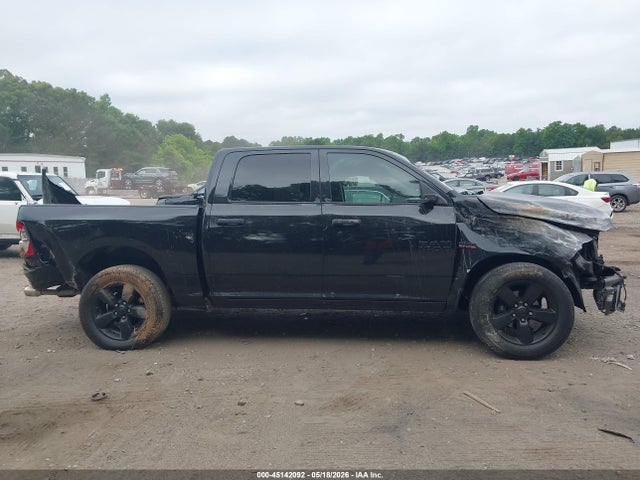 Продажа на аукционе авто 2018 Ram 1500 Express  4x2 5'7 Box, vin: 1C6RR6KT7JS350102, номер лота: 45142092