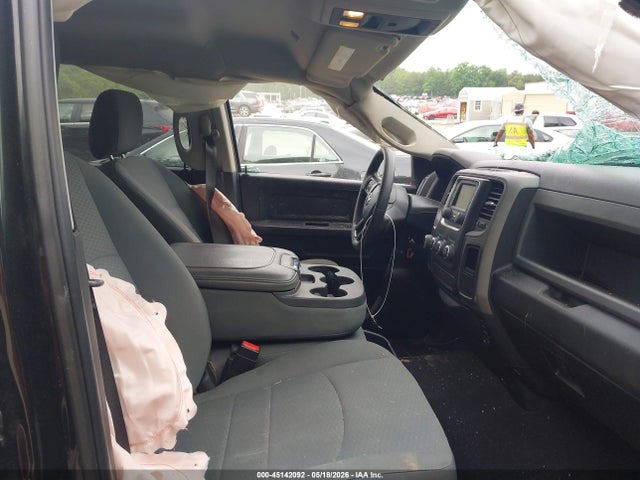 Продажа на аукционе авто 2018 Ram 1500 Express  4x2 5'7 Box, vin: 1C6RR6KT7JS350102, номер лота: 45142092