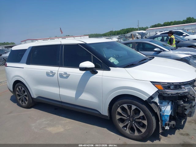 Auction sale of the 2024 Kia Carnival Mpv Ex, vin: KNDNC5H38R6390266, lot number: 45142106