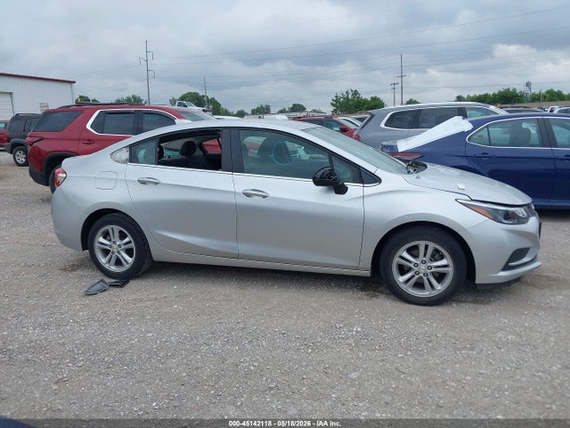 Chevrolet Cruze Lt Auto 2018 1G1BE5SM1J7243857 Image 13