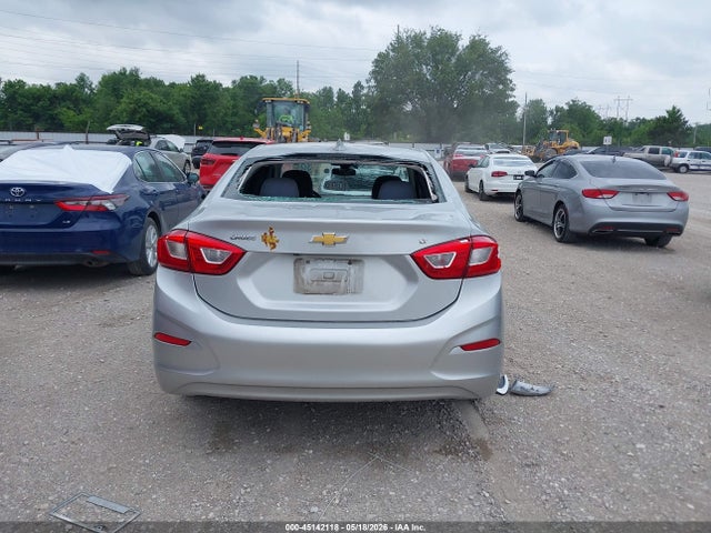 Chevrolet Cruze Lt Auto 2018 1G1BE5SM1J7243857 Image 16
