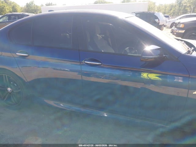 BMW 535i Xdrive 2016 WBA5B3C52GG255806 Image 13