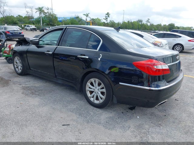 45142128 :رقم المزاد ، KMHGC4DD0DU228407 vin ، 2013 Hyundai Genesis 3.8 مزاد بيع