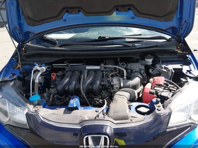 45142129 :رقم المزاد ، 3HGGK5H54FM764981 vin ، 2015 Honda Fit Lx مزاد بيع
