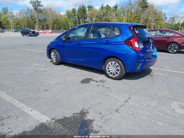 45142129 :رقم المزاد ، 3HGGK5H54FM764981 vin ، 2015 Honda Fit Lx مزاد بيع