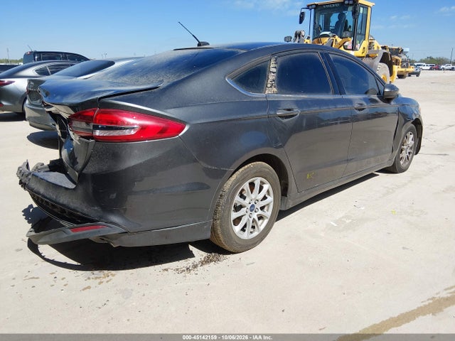 2017 Ford Fusion S მანქანა იყიდება აუქციონზე, vin: 3FA6P0G70HR301474, აუქციონის ნომერი: 45142159