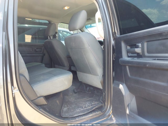 Продаж на аукціоні авто 2018 Ram 1500 Tradesman  4x4 5'7 Box, vin: 3C6RR7KT8JG226238, номер лоту: 45142168