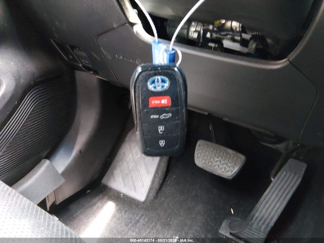 Toyota Venza Xle 2021 JTEAAAAH9MJ011487 Image 11