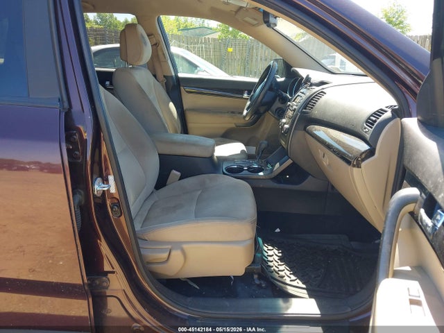 2011 Kia Sorento Lx მანქანა იყიდება აუქციონზე, vin: 5XYKT4A17BG101807, აუქციონის ნომერი: 45142184
