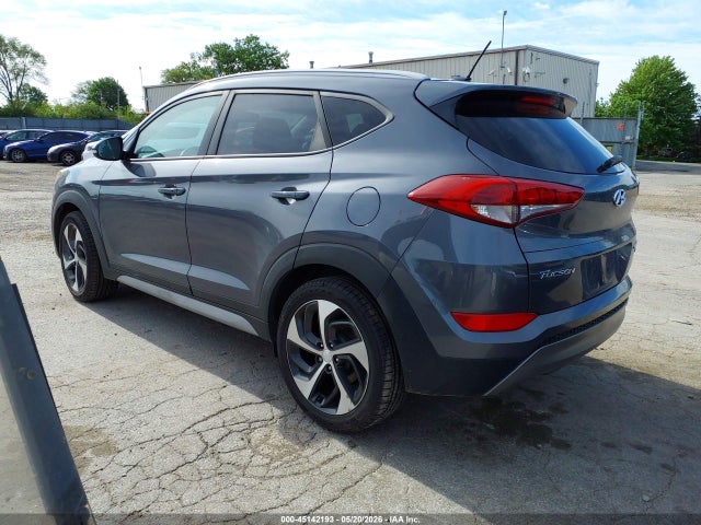 45142193 :رقم المزاد ، KM8J3CA28HU401437 vin ، 2017 Hyundai Tucson Sport مزاد بيع