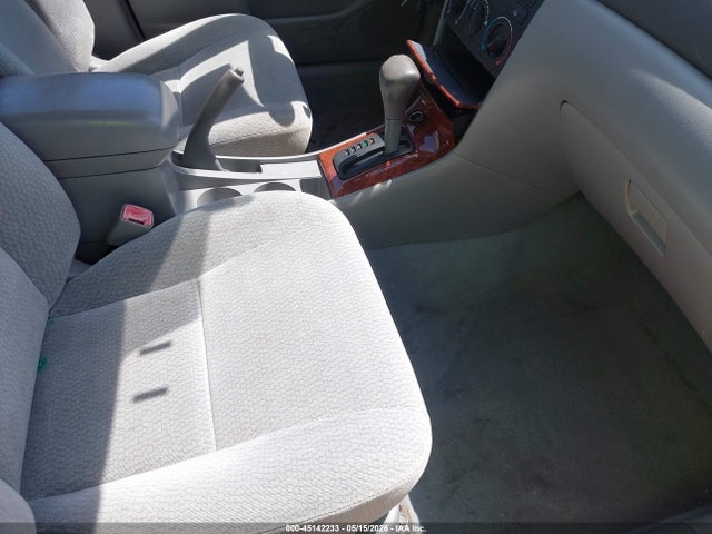 45142233 :رقم المزاد ، 2T1BR38E34C306511 vin ، 2004 Toyota Corolla Le مزاد بيع