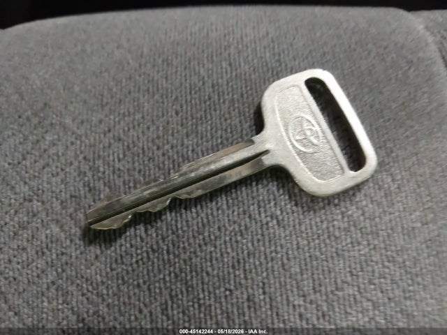 1999 Toyota Camry Ce მანქანა იყიდება აუქციონზე, vin: 4T1BG22K2XU557795, აუქციონის ნომერი: 45142244