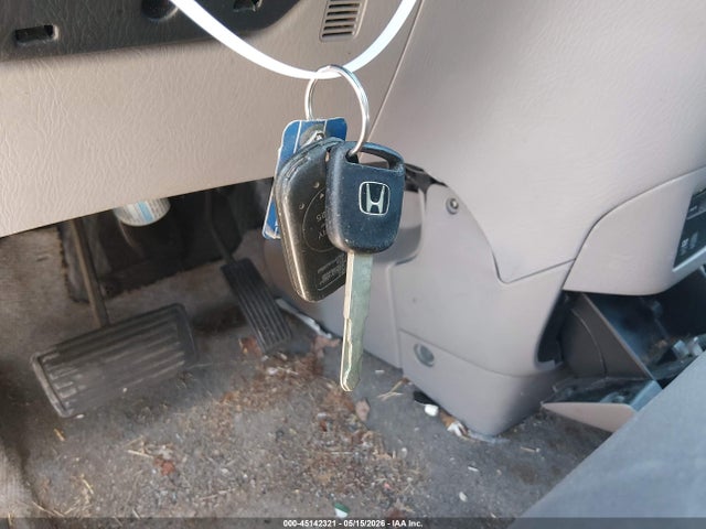 45142321 :رقم المزاد ، 5FNRL18013B036973 vin ، 2003 Honda Odyssey Ex-l مزاد بيع