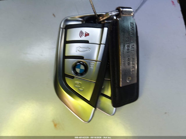 45142329 :رقم المزاد ، 5UXCX6C04N9M68905 vin ، 2022 Bmw X7 M50i مزاد بيع