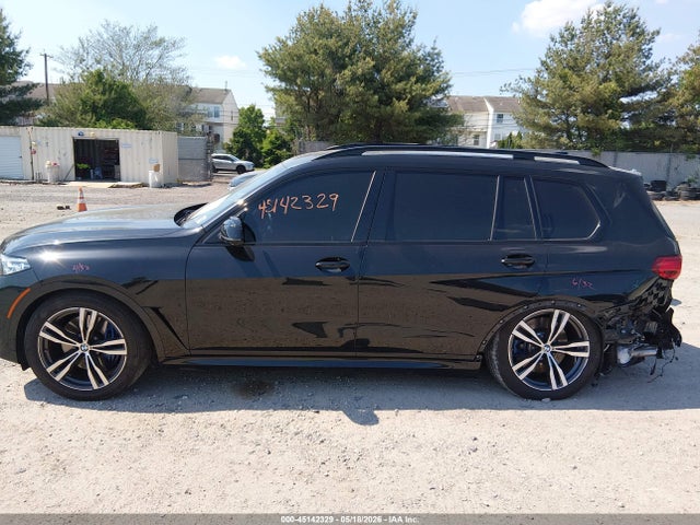 45142329 :رقم المزاد ، 5UXCX6C04N9M68905 vin ، 2022 Bmw X7 M50i مزاد بيع