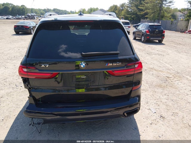 45142329 :رقم المزاد ، 5UXCX6C04N9M68905 vin ، 2022 Bmw X7 M50i مزاد بيع